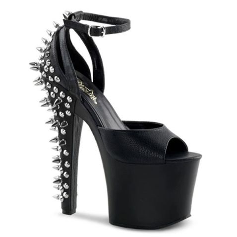 56b18c86236894d16337f6b9d6f61fec--spiked-heels-studded-heels
